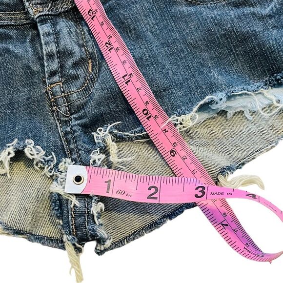 Next Jeans Medium Wash Low Rise Denim Cutoff Shorts - Size 26 - Picture 10 of 13
